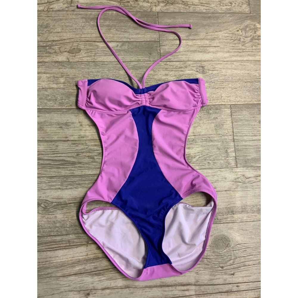 VM Color block Backless One-piece Swimsuit
